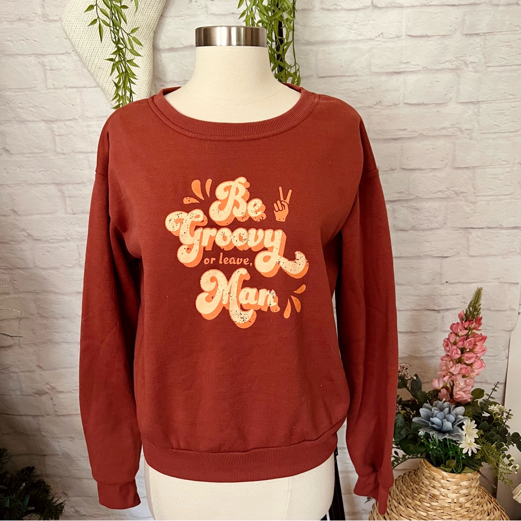 Rust ‘Be Groovy’ Pullover